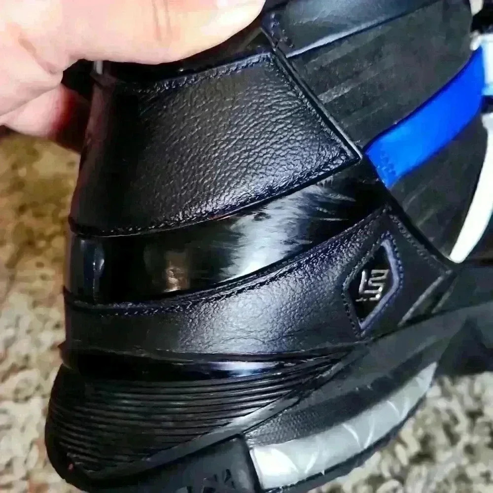 Nike Zoom LeBron III Retro QS Barbershop Black Silver - Picture 6 of 9